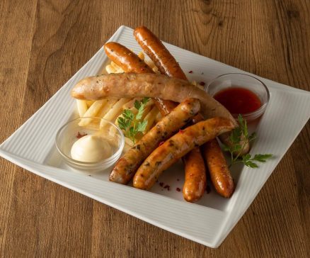 飲み会にぴったり！食べ応え満点の肉料理 | ダーツワン上野店
